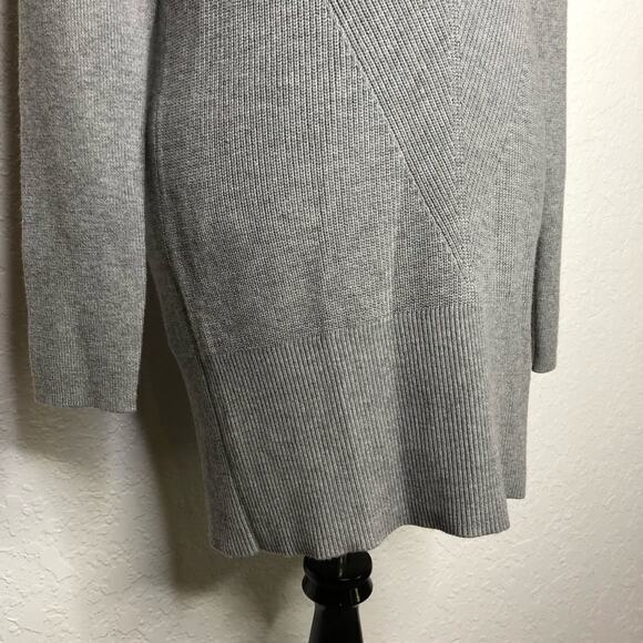 WHBM v neck gray cashmere blend sweater tunic size Medium - Picture 4 of 14